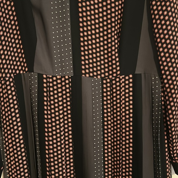 Ann Taylor Floral Stripe Mixed Print A-Line Pleated Dress. Size 14 - Picture 2 of 7